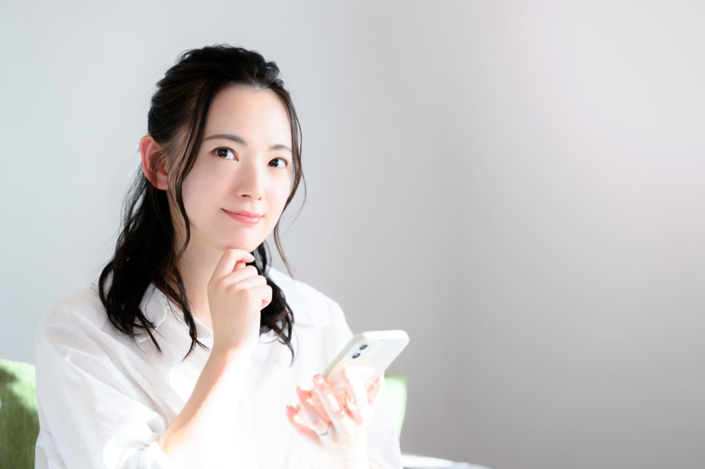 女性 から 食事 に 誘う line 例文