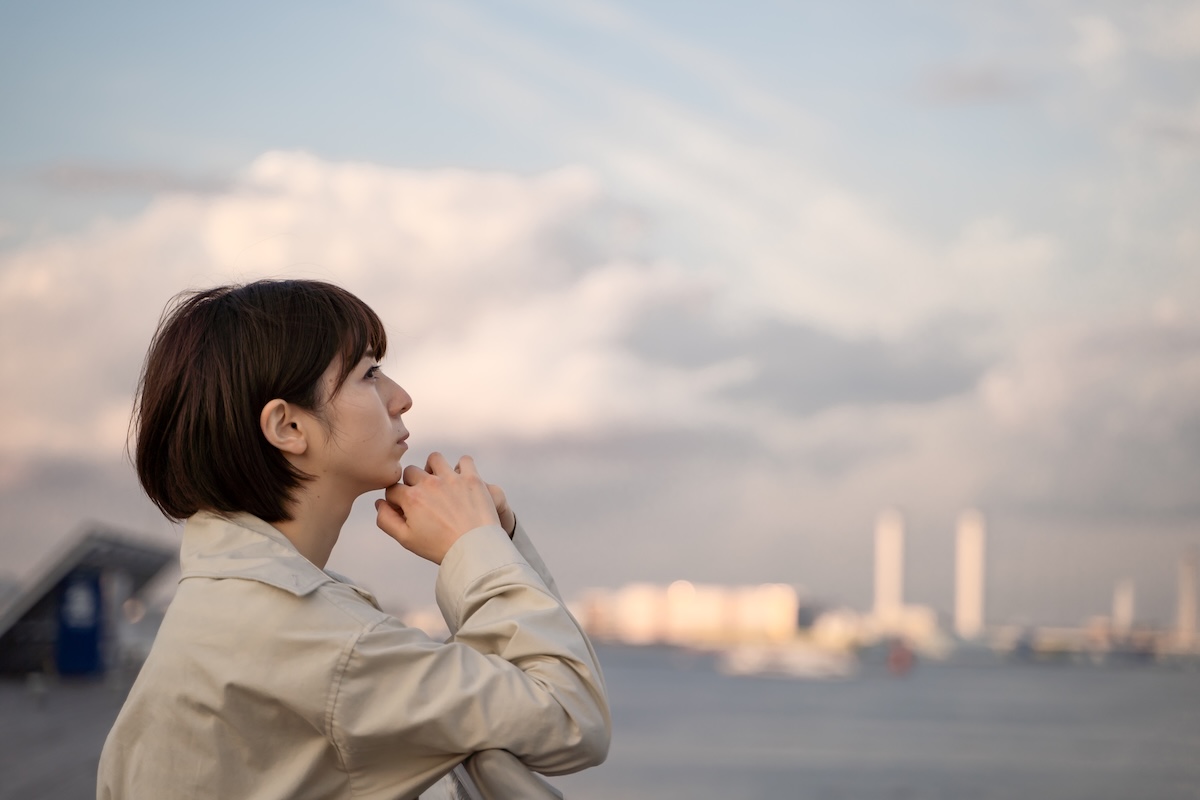 念が飛んでくる 恋愛